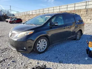Toyota Sienna XLE 3.5L 6 2016