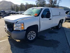 Chevrolet Silverado 1500 C1500 4.3L 6 2013