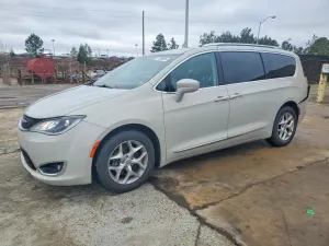 Chrysler Pacifica TOURING L PLUS 3.6L 6 2017