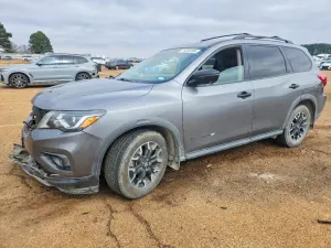 Nissan Pathfinder SL 3.5L 6 2020