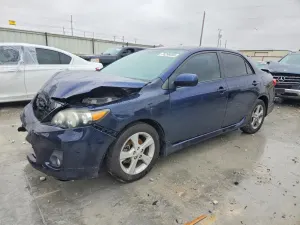 Toyota Corolla BASE 1.8L 4 2013