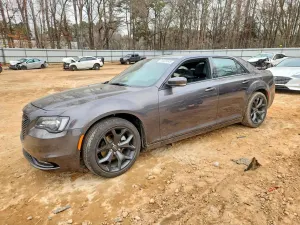 Chrysler 300 S 3.6L 6 2023
