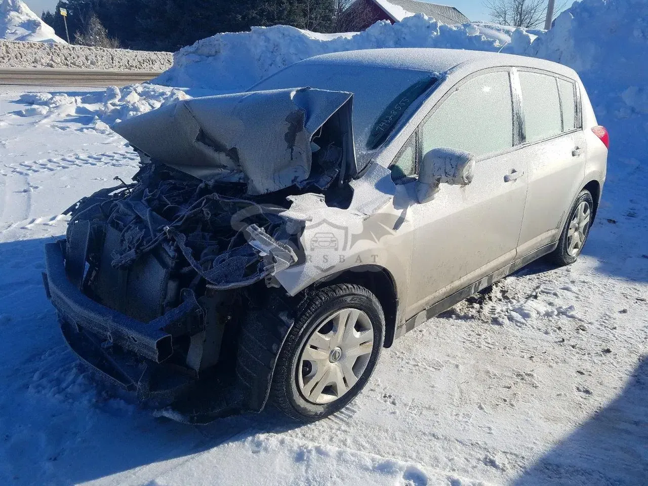 Nissan Versa S 1.8L 4 2010