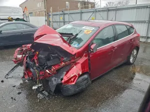 Ford Focus TITANIUM 2.0L 4 2013