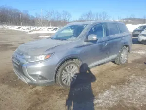 Mitsubishi Outlander SE 2.4L 4 2019