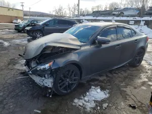 Lexus IS 3.5L 6 2015