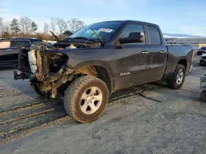 RAM 1500 BIG HORN/LONE STAR 5.7L 8 2019