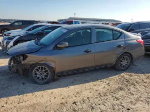 Nissan Versa S 1.6L 4 2017