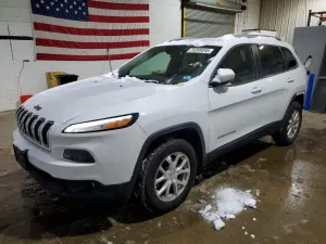Jeep Cherokee LATITUDE 2.4L 4 2017