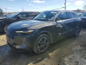 Audi Q5 2.0L 4 2025