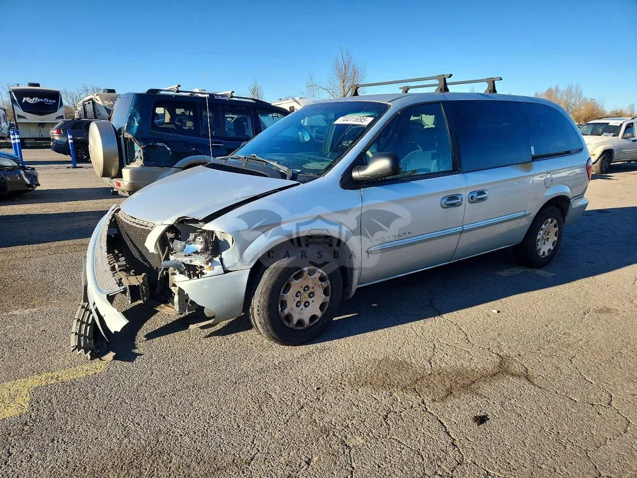 Chrysler Town & Country LX 3.3L 6 2001
