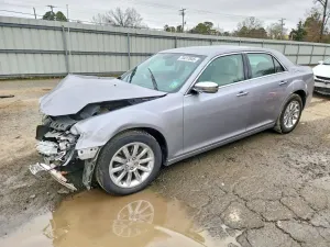 Chrysler 300C 5.7L 8 2014