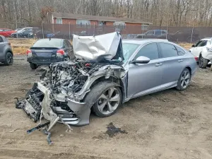 Honda Accord TOURING 2.0L 4 2020