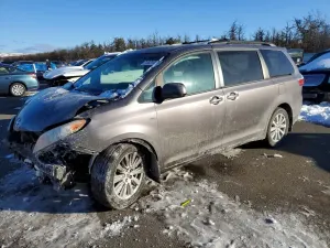Toyota Sienna XLE 3.5L 6 2017