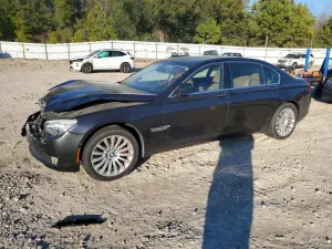 BMW 7 Series LXI 4.4L 8 2012