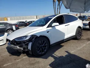 Tesla Model X 2025
