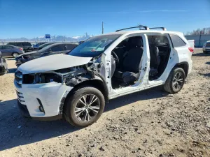 Toyota Highlander 3.5L 6 2019