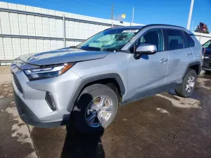 Toyota Rav4 XLE 2.5L 4 2024