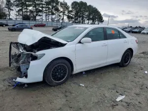 Toyota Camry BASE 2.5L 4 2011