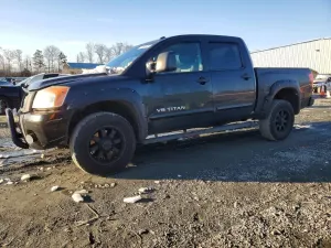 Nissan Titan S 5.6L 8 2012