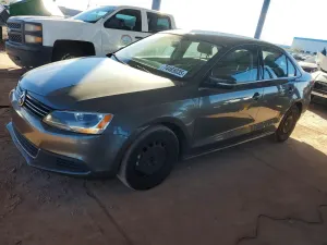 Volkswagen Jetta SE 2.5L 5 2013