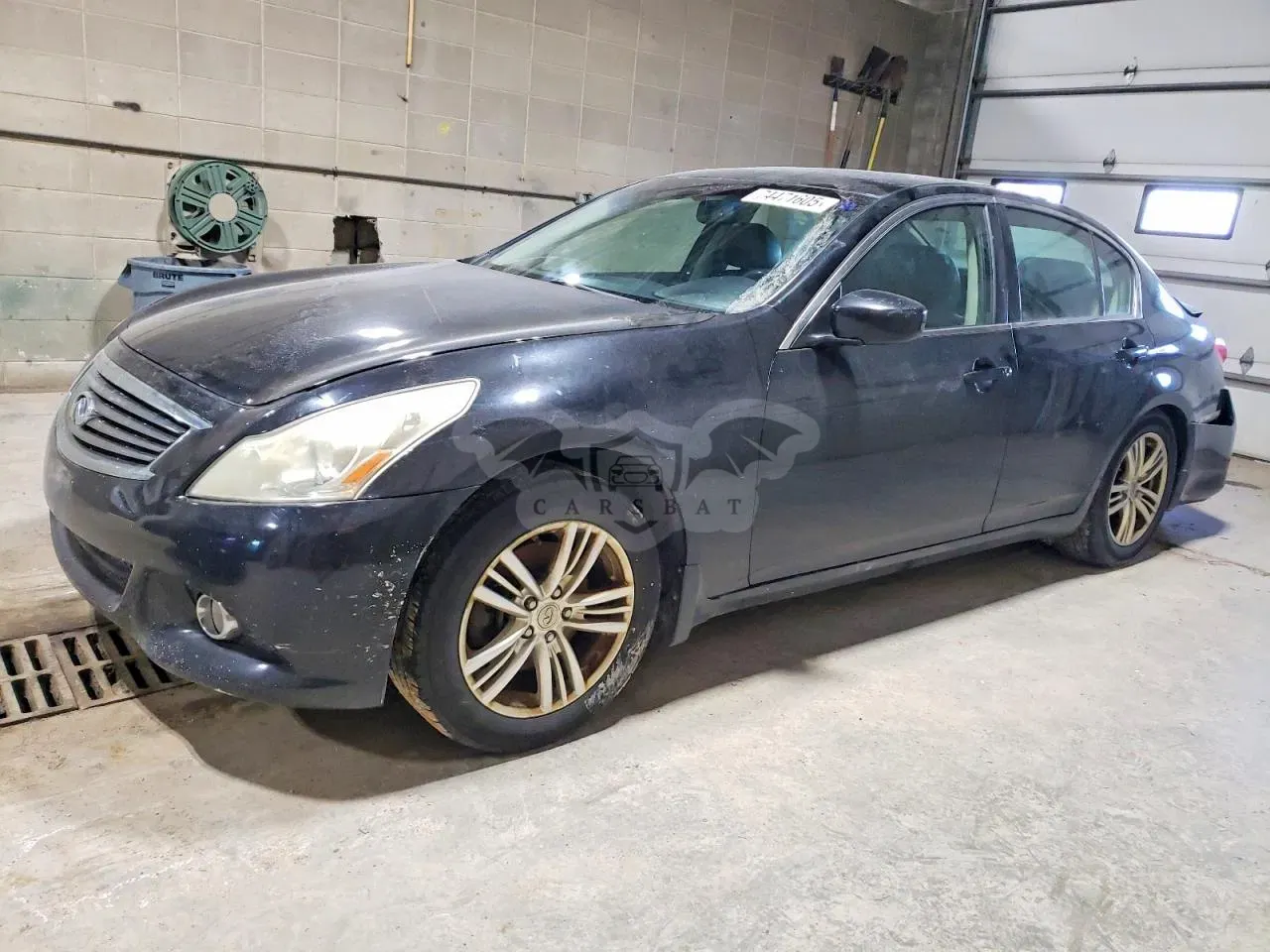 Infiniti G37 3.7L 6 2013