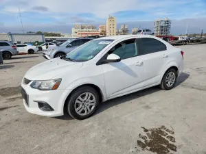 Chevrolet Aveo (Sonic) LS 1.8L 4 2017