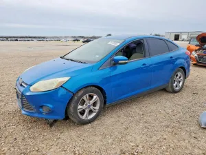 Ford Focus SE 2.0L 4 2013