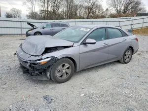 Hyundai Elantra 2.0L 4 2025