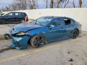 Toyota Camry XSE 2.5L 4 2025