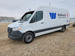 Mercedes-Benz Sprinter 2.0L 4 2023