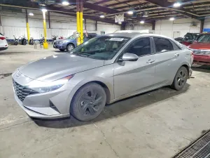 Hyundai Elantra 2.0L 4 2021
