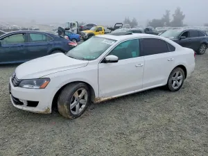 Volkswagen Passat SE 2.5L 5 2013