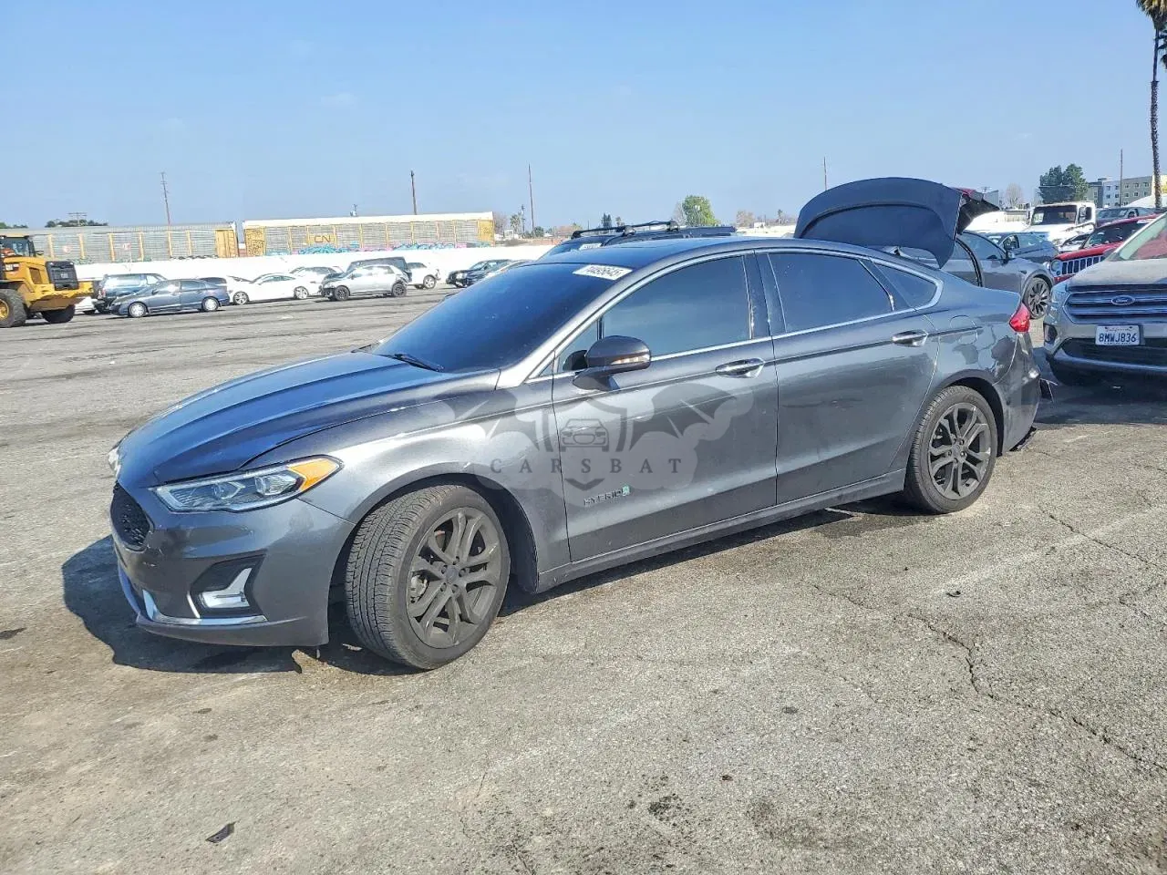 Ford Fusion TITANIUM 2.0L 4 2019