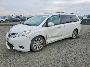 Toyota Sienna 3.5L 6 2017