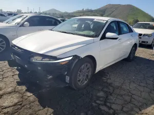 Hyundai Elantra SEL 2.0L 4 2024
