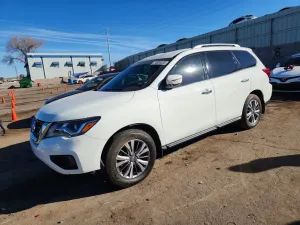 Nissan Pathfinder S 3.5L 6 2018