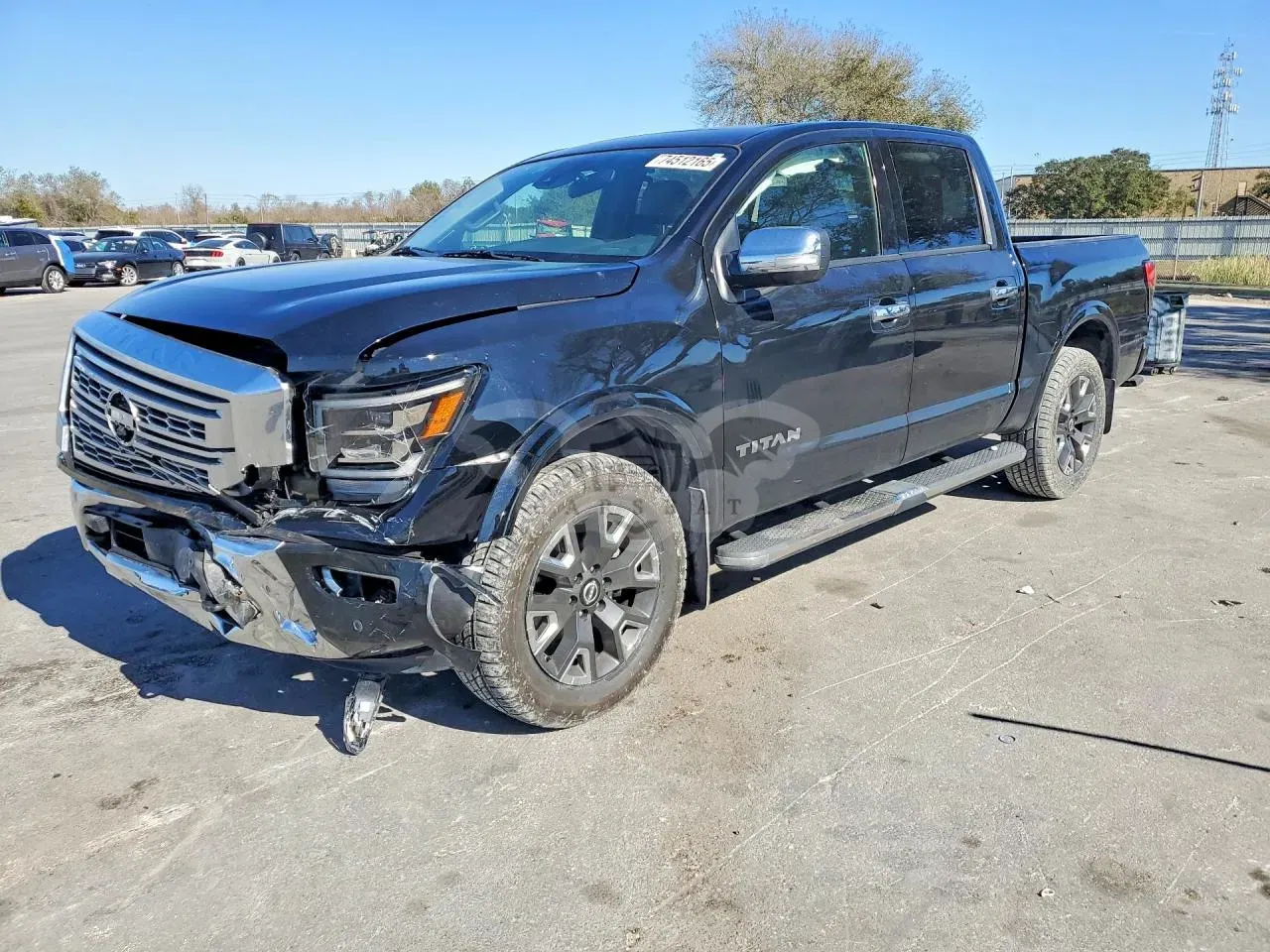 Nissan Titan SV 5.6L 8 2023