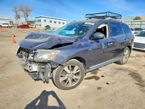 Nissan Pathfinder S 3.5L 6 2014