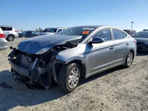 Hyundai Elantra SE 2.0L 4 2019