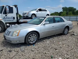 Cadillac DTS 4.6L 8 2011