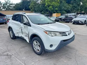 Toyota Rav4 2.5L 4 2015