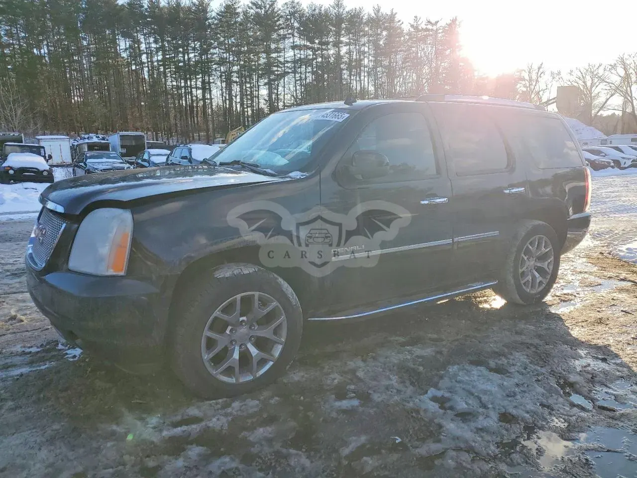 GMC Yukon DENALI 6.2L 8 2012