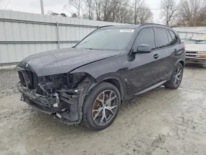BMW X5 XDRIVE50I 4.4L 8 2019