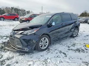 Toyota Sienna 2.5L 4 2022