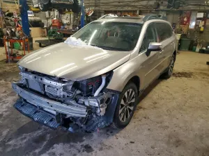 Subaru Outback 3.6L 6 2015