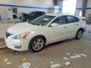 Nissan Altima 2.5 2.5L 4 2015
