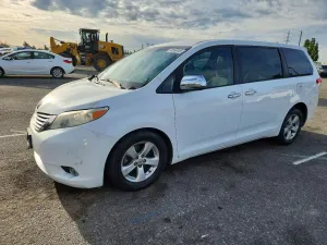 Toyota Sienna 3.5L 6 2012