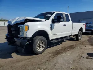 Ford F-250 6.7L 8 2017