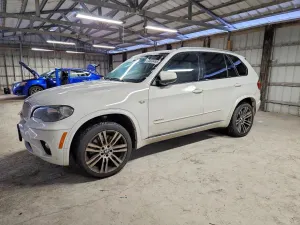 BMW X5 XDRIVE50I 4.4L 8 2011